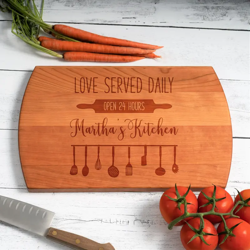 Mom's Kitchen | Personalized Engraved Cutting Board
