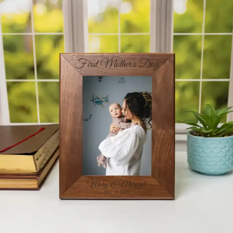 Mother's Day | Personalized Engraved Wood Picture Frame