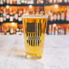 Distressed Thin Line Flag | 16oz Pint Glass